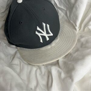 New York Yankees MLB New Era Fitted Hat